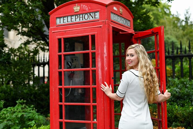 Professional Private Photoshoot in London - Big Ben and Westminster: the classic opening frame