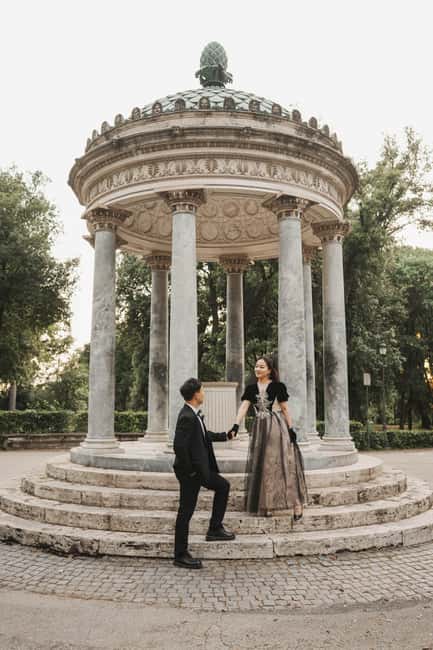 Professional Rome Photoshoot Experience - Why a Rome photoshoot works better than a quick selfie