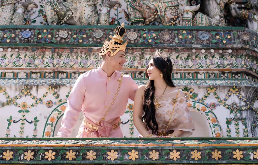 Professional Thai Costume Photography at Wat Arun, Bangkok - Adding a Thai costume changes the whole look