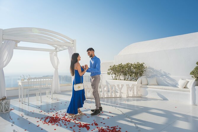 Proposal Photoshoot Santorini - How the one-hour appointment unfolds