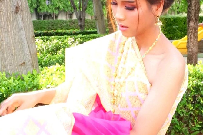 Proposals in Thai Costume with Photoshoot - Key points to know before booking