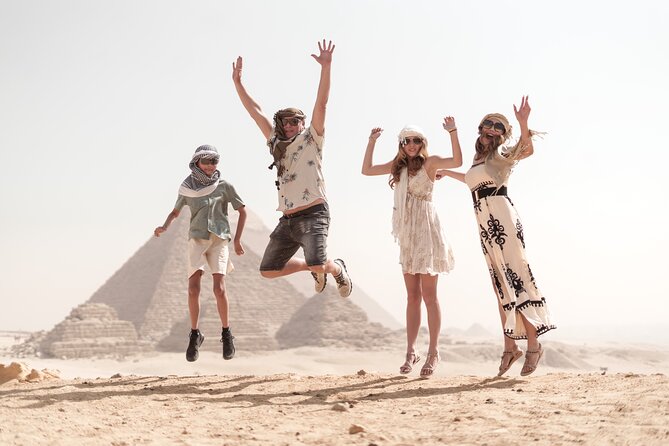 Pyramids, Egyptian Museum & Bazaar With Photographer - Starting with the Egyptian Museum