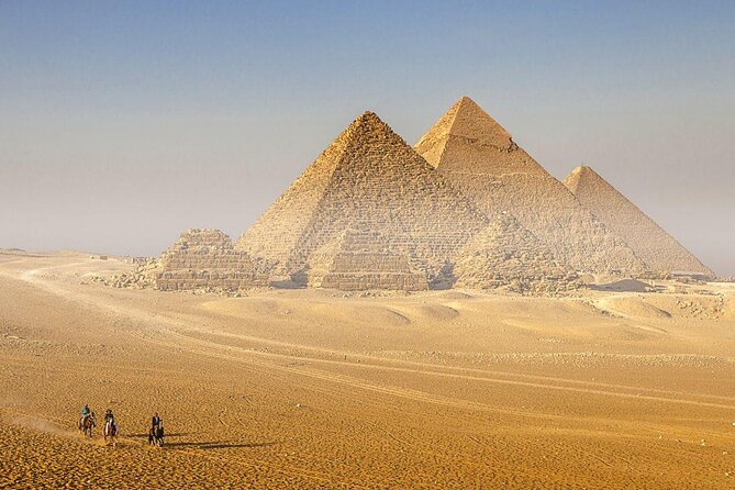 Pyramids Photo Session Tour - Is this a sightseeing tour or a professional photo session?