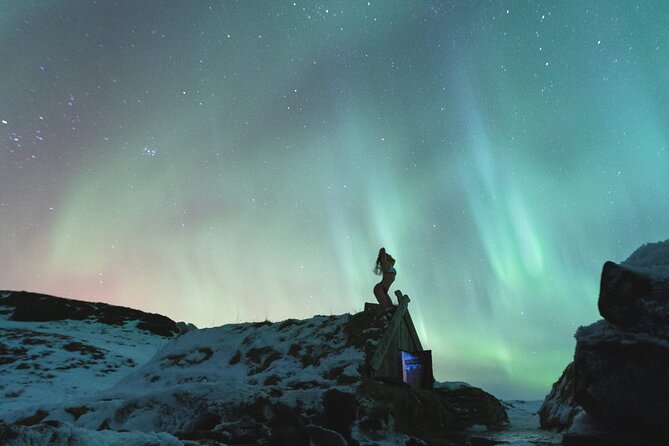 Reykjavik Private Northern Lights Tour with Pro Photographer - Hot chocolate and the small comforts