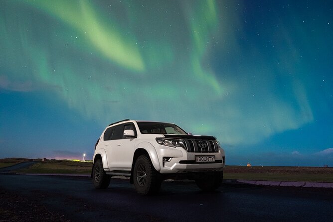 Reykjavik Private Northern Lights Tour with Pro Photographer - What the three to four hours feel like