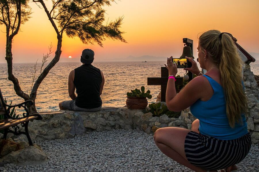 Rhodes: E-bike Highlights Sunset or Morning Photo Tour - Mandraki Harbour and the Colossus site