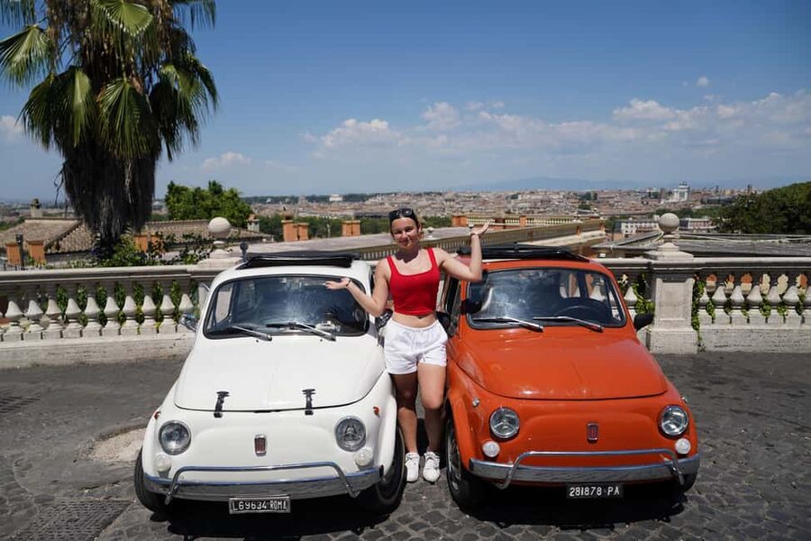 Roma: Photography service and Fiat500 & Aperol Spritz - Circus Maximus and the ancient city by car