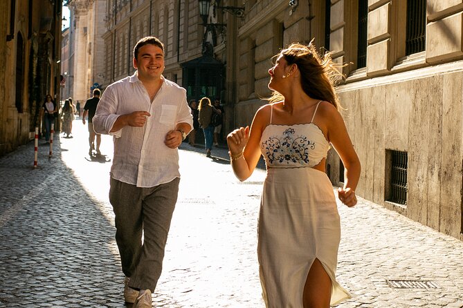 Rome: 1-Hour Private Photo Shoot for Family, Couples or Solo - Custom locations for a Colosseum, Vatican, or Trastevere session