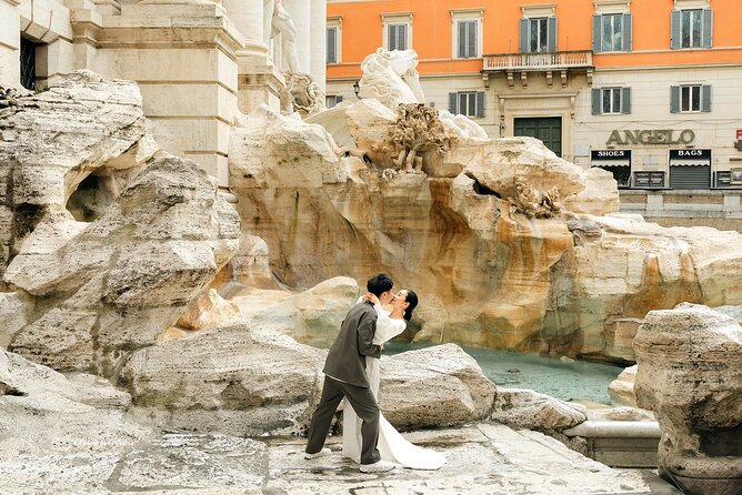 Rome: Early Morning Trevi Fountain Photoshoot & Iconic Landmarks - A good fit for proposals, anniversaries, and family photos