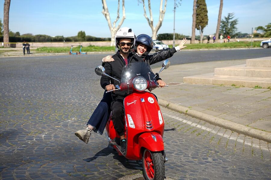 Rome: Explore the City by Vespa with an Optional Photoshoot - Starting near the Colosseum
