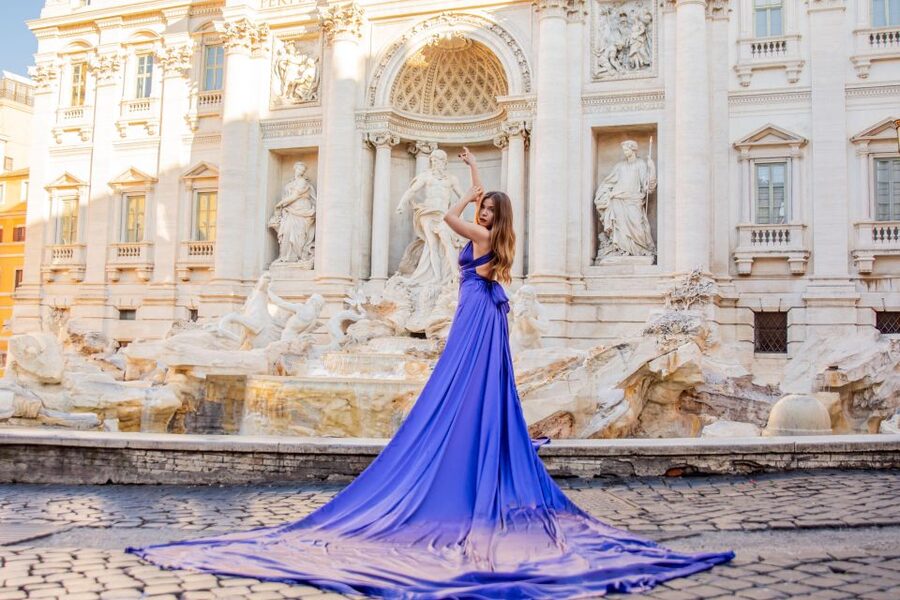 Rome: Flying Dress Photoshoot at Trevi Fountain - What the flying dress adds to your photographs