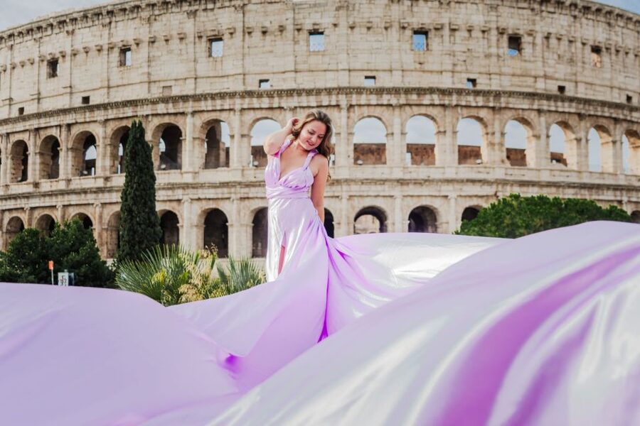 Rome: Flying Dress Professional Photoshoot - Forty-Five Minutes at the Colosseum