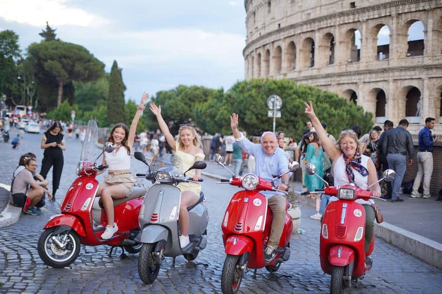 Rome: Guided Vespa Experience with Professional Photoshoot - Guides, languages, and group size