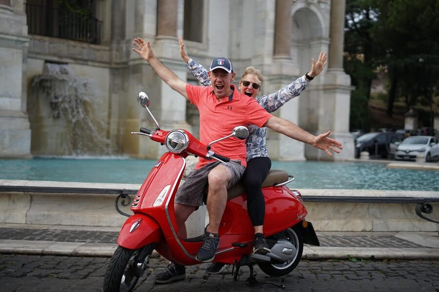 Rome: Guided Vespa Experience with Professional Photoshoot - Starting beside the Colosseum