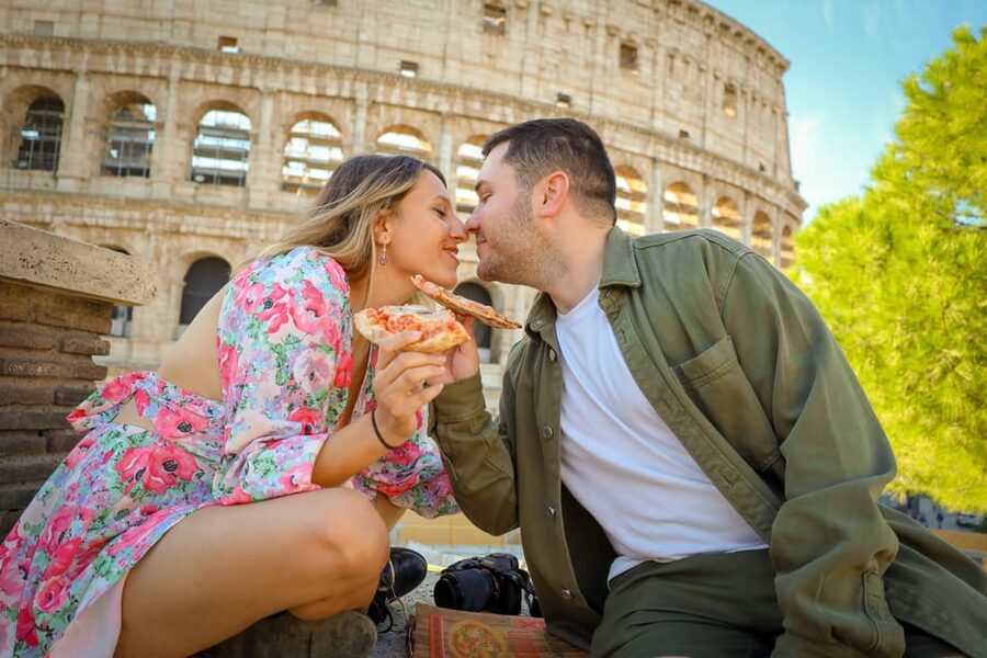 Rome: Highlights Photo Shoot for Memorable Moments - Rione Monti: Rome’s neighborhood setting