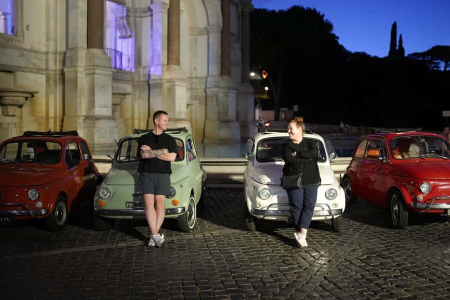 Rome: Night Photo Session in a Fiat 500 with Aperol Spritz - The Colosseum after the crowds thin out