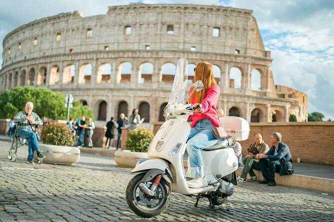 Rome: Photo Shoot in Rome with Professional Photographer - The Pantheon and its elegant square