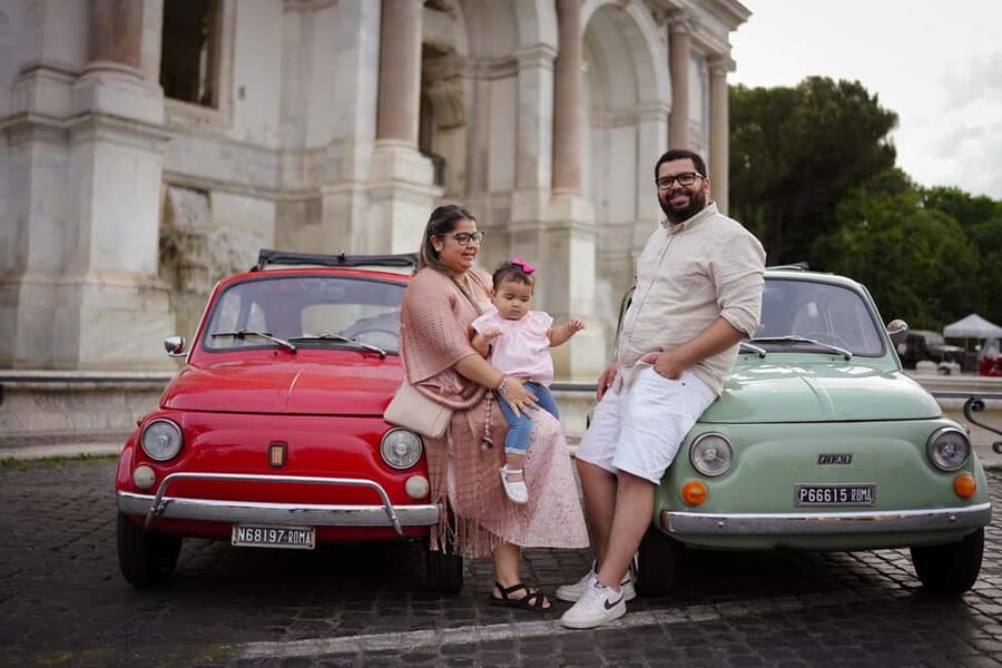Rome: Photography service with Classic car fiat 500 - A Fiat 500 is the right way to begin in Rome