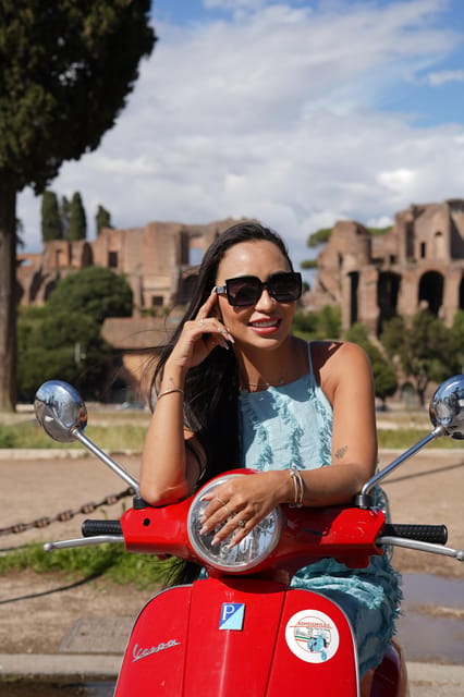 Rome: Photography services by Vespa with Aperol Spritz - Trastevere: a quick look at Rome’s neighborhood life