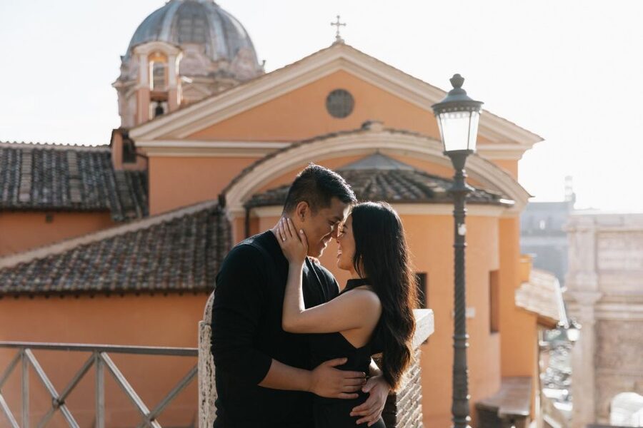 Rome Photoshoot with a Pro - The Colosseum: Rome’s strongest opening frame