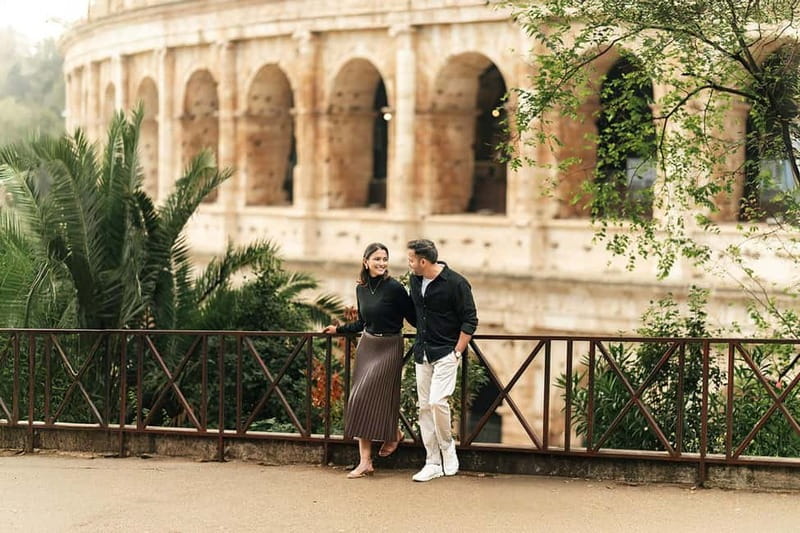 Rome: Private Colosseum Photoshoot with Optional Viewpoints - What the photographer actually does