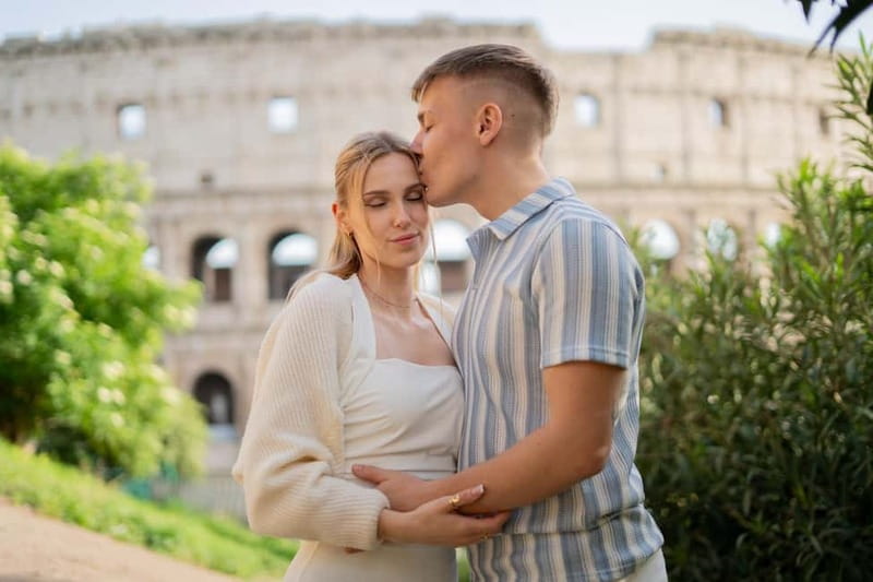Rome: Private photoshoot at the Trevi Fountain Golden Hour - What the 10 to 90 minute session feels like