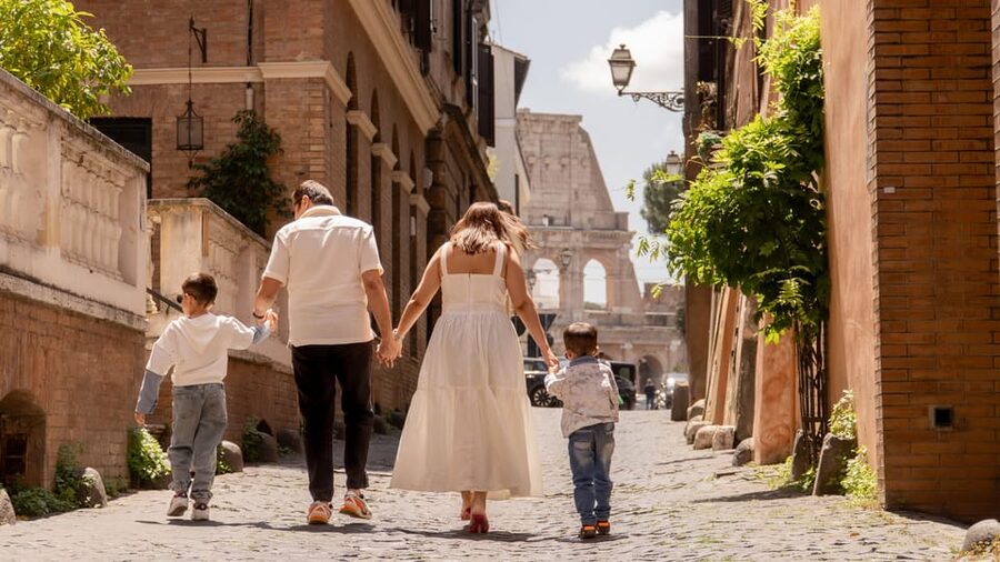 Rome: Private Photoshoot with a Professional Photographer - Who will get the most from this experience