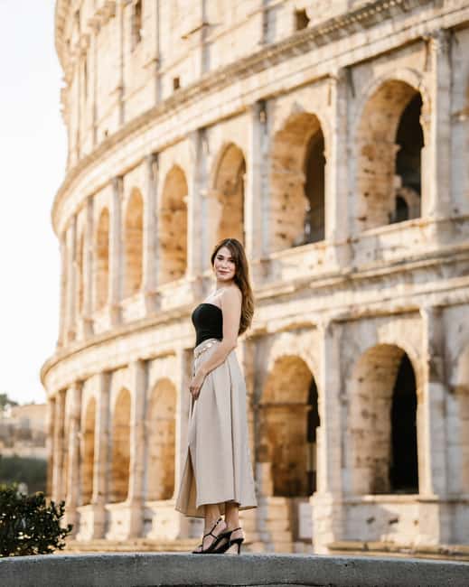 Rome: Private Photoshoot with Professional Photographer - Starting near Caffè Roma and the Colosseum