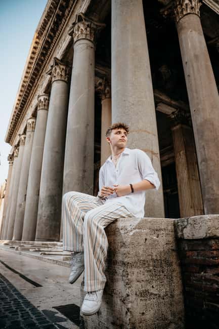 Rome: Private Photoshoot with Professional Photographer - The central Rome stop between the major monuments