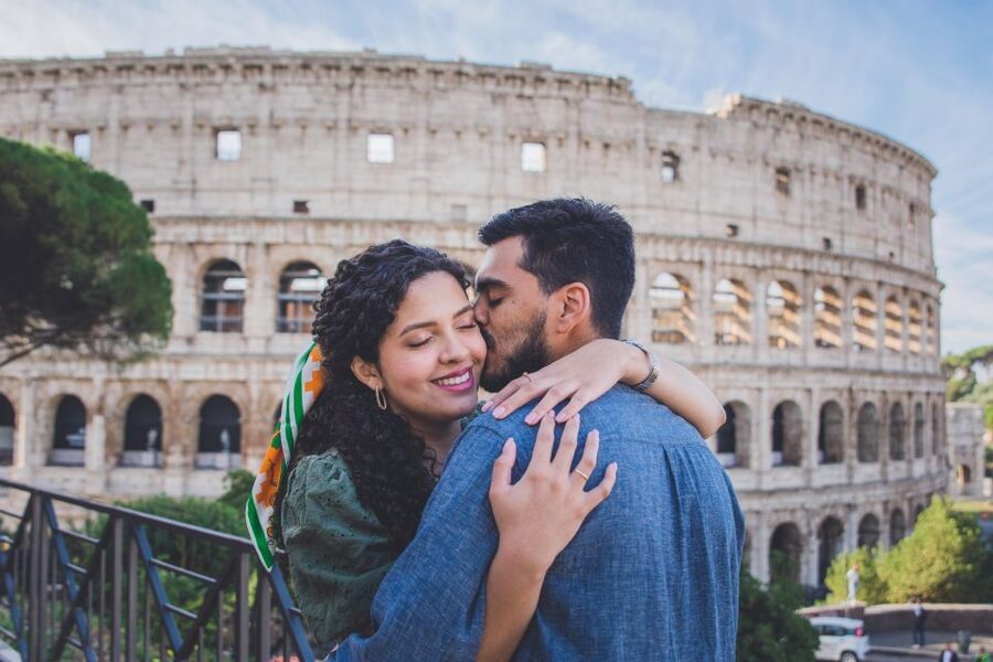 Rome: Private Professional Photoshoot at Colosseum - Photographing the Colosseum in about 30 minutes