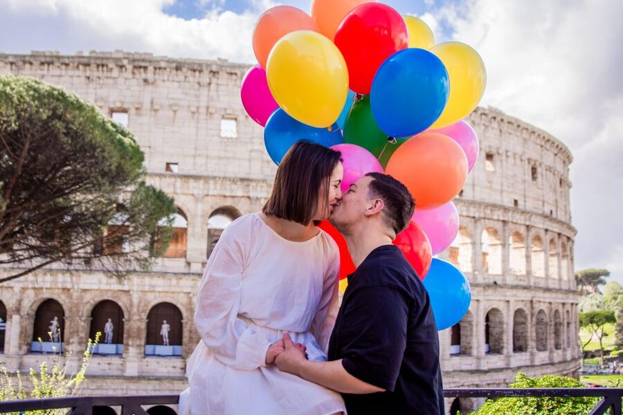 Rome: Professional Photoshoot With Balloons - Booking flexibility and practical details