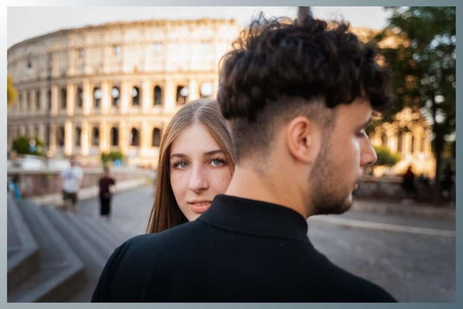 Rome: Romantic Couple Photoshoot Experience at the Colosseum - Choosing your images and editing style