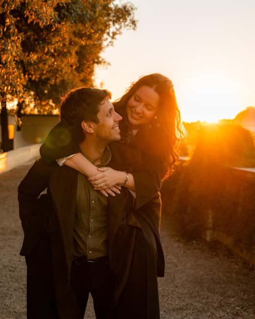 Rome: Romantic Proposal PhotoShoot - Thirty edited photos, with video as an option
