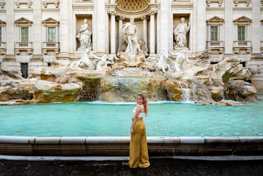 Rome: Trevi Fountain Photoshoot – Private & Personalized - Adding the Pantheon, Spanish Steps, or Colosseum