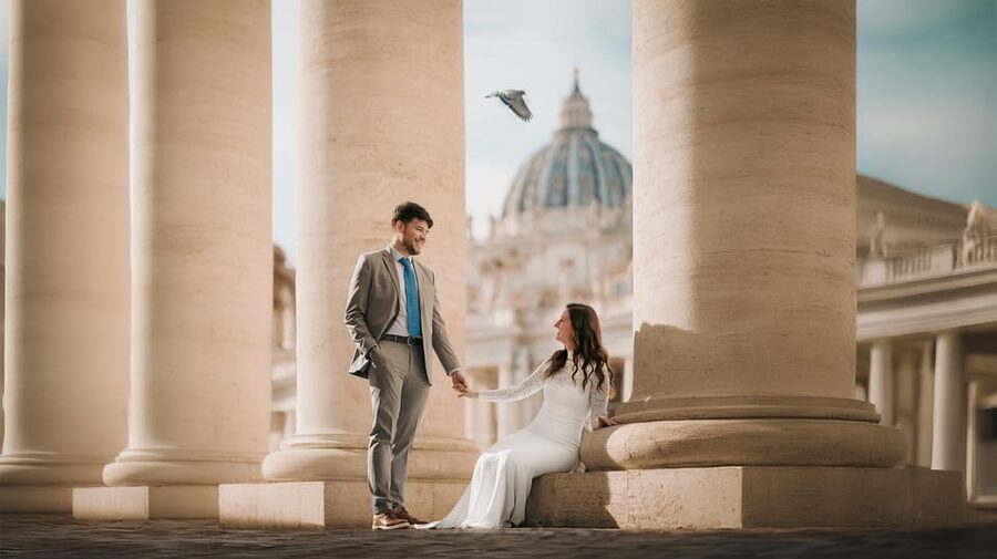 Rome: Vatican, St Peter’s Sq & Castel Sant’Angelo PhotoShoot - A practical choice for couples and proposals