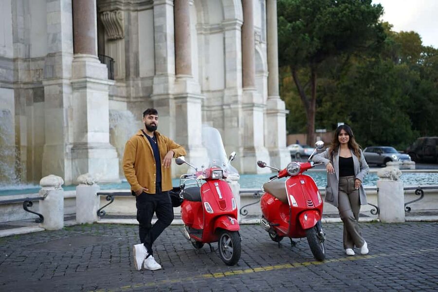 Rome: Vespa Photo Tour with City Center Pickup - Janiculum Hill finishes with Rome below you