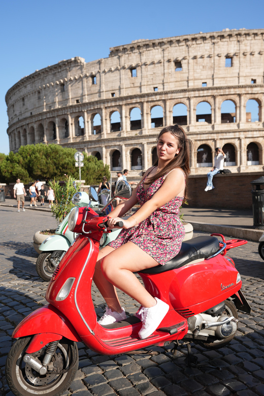 Rome: Vespa Photo Tour with Historic City Highlights - Photos, guides, and the human side of the ride