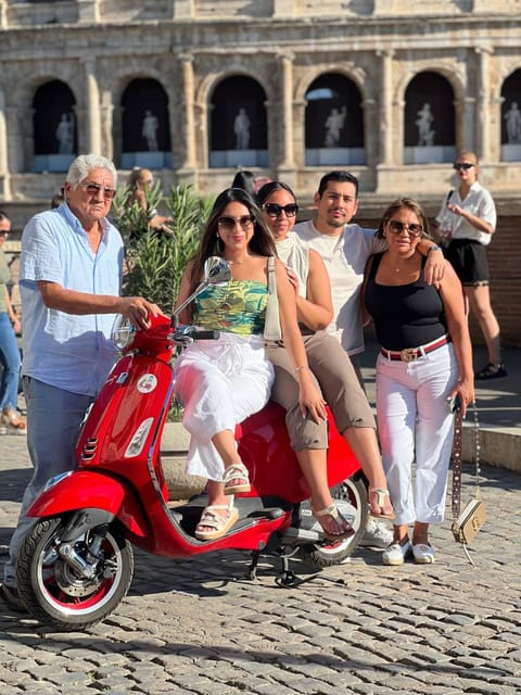 Rome: Vespa Tour & Professional Photoshoot - What the photographer adds