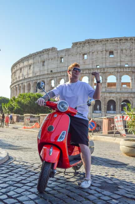 Rome: Vespa tour “When in Rome” with Dessert and Photography - Starting at Via Cavour near the Colosseum