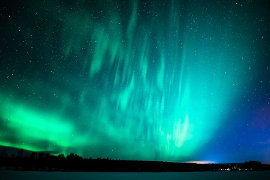 Rovaniemi: Guaranteed Ultimate Aurora Hunt with Photographer - What the photographer adds