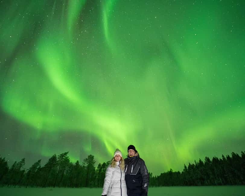 Rovaniemi: Insider Guaranteed Northern Lights Tour + Photos - Language, group comfort, and accessibility