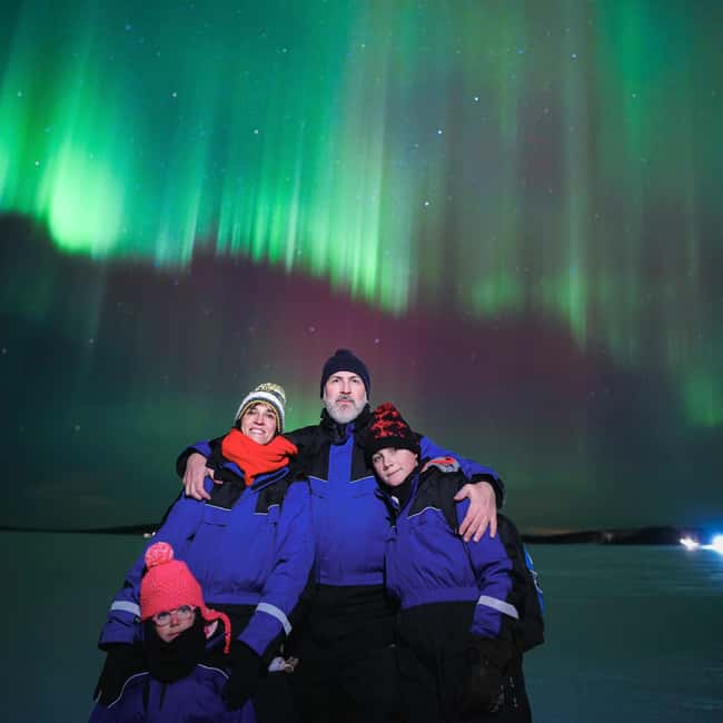 Rovaniemi: Northern Lights Family Tour with Photographer - Chasing clear skies beyond Rovaniemi