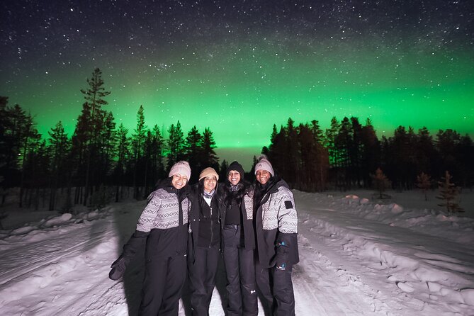 Rovaniemi: Northern Lights Pro Guaranteed - Unlimited (PRIVATE) - What your 7 p.m. departure looks like