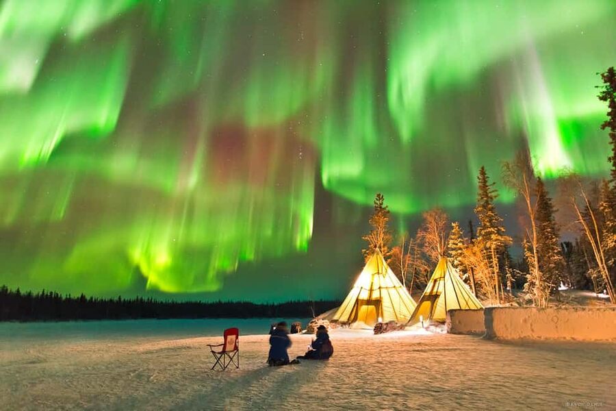 Rovaniemi: Photography Northern Lights Tour with BBQ & Glögi - A Lappish barbecue by the fire