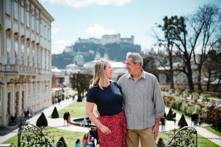 Salzburg: 2-Hour Guided Walking Tour with a Photographer - Starting among the statues of Mirabell Gardens