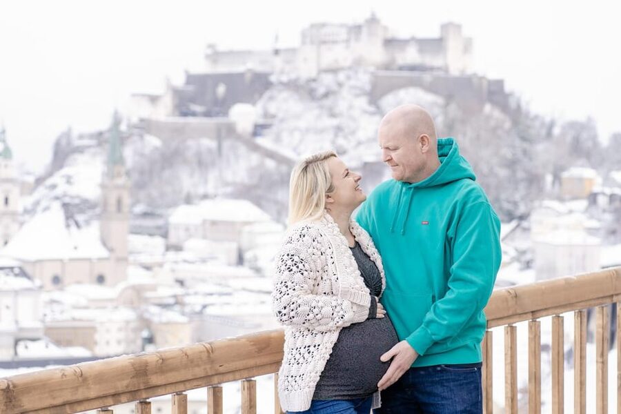 Salzburg City: private photoshoot at Salzburgs landmarks - Mirabell Gardens: the main portrait setting