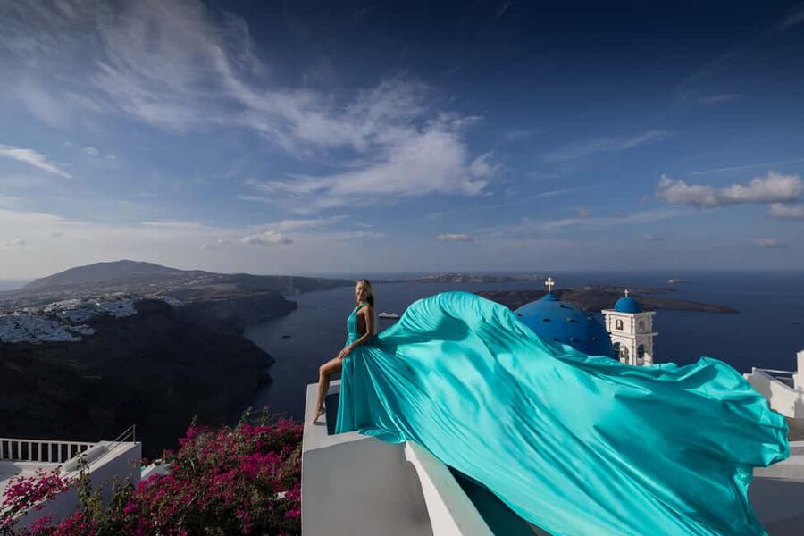 Santorini 1-Hour Private Flying Dress Photoshoot Blue Domes - Small details that make the session smoother