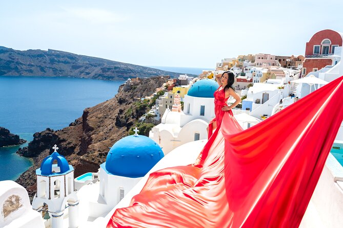 Santorini 2h Private Flying Dress Photoshoot with Transportation - Key details to know before booking