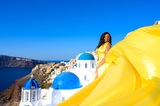 Santorini 2h Private Flying Dress Photoshoot with Transportation - A polished Santorini photo session, not just a quick snapshot