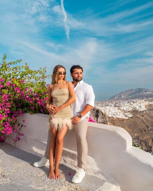 Santorini: 45-minute Photoshoot in Oia - Key points at a glance